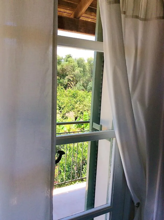 Kefalonia Apartments - Marias Studios - 2 Bedroom Apartment In Orchard, Spartia Spartià
