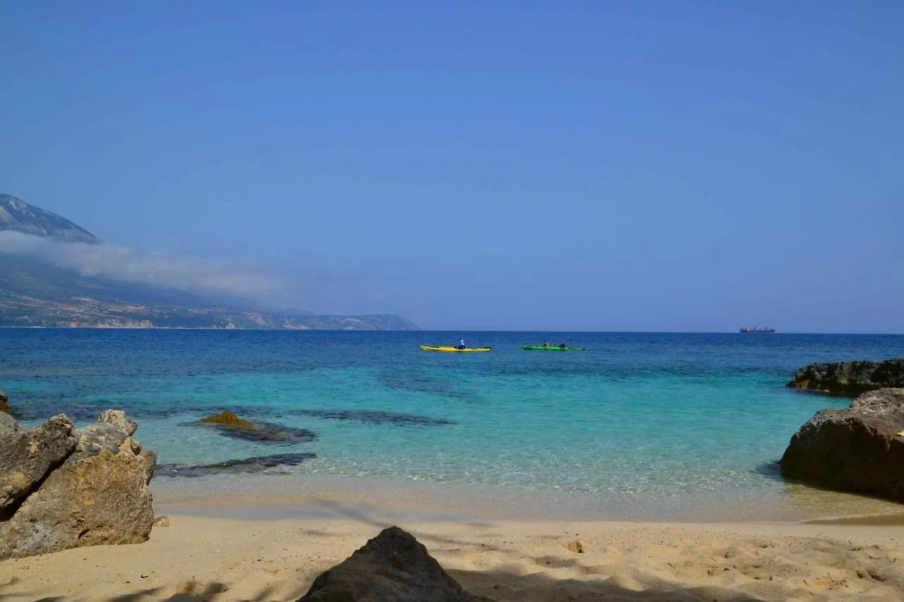 Kefalonia Apartments - Marias Studios - 2 Bedroom Apartment In Orchard, Spartia Greece