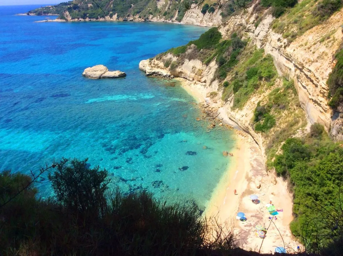 Kefalonia Apartments - Marias Studios - 2 Bedroom Apartment In Orchard, Spartia