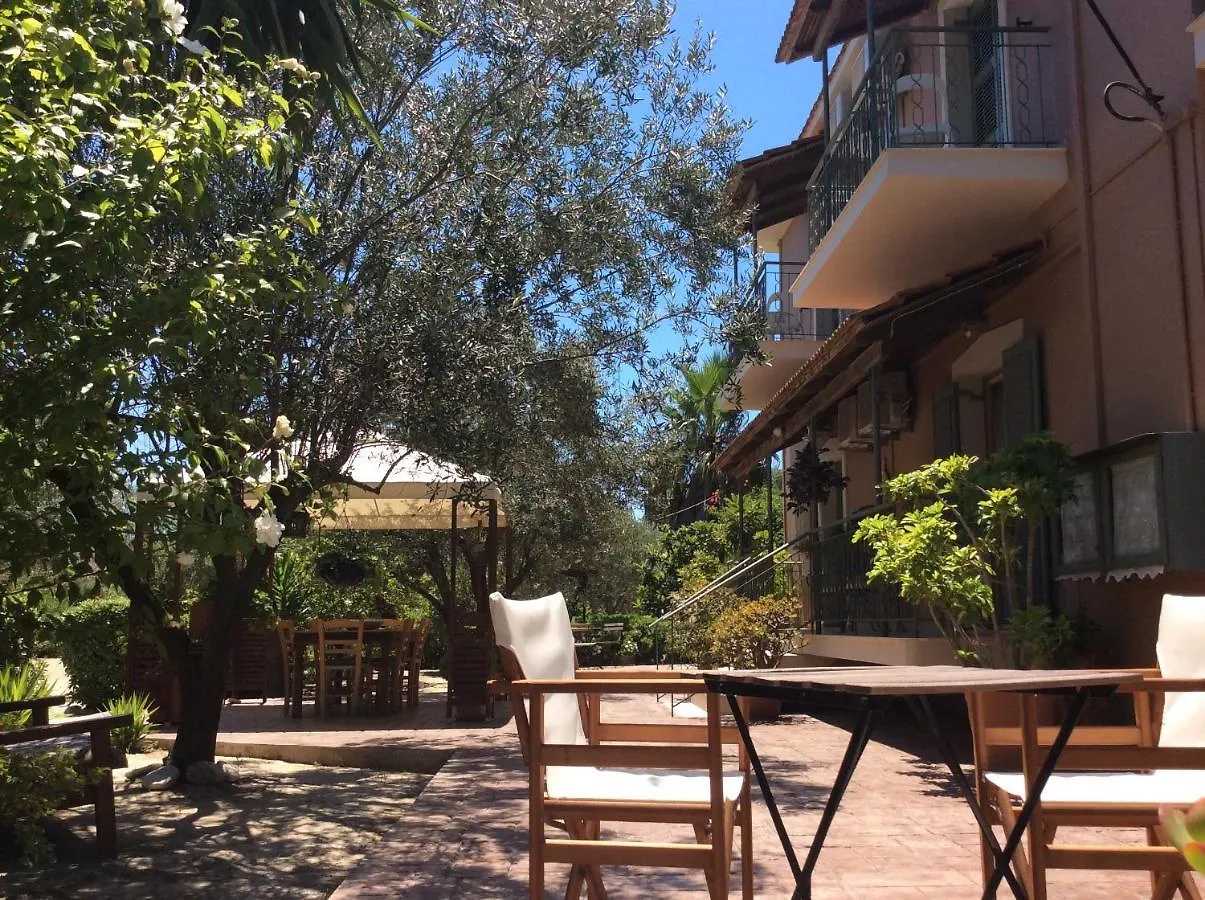 Kefalonia Apartments - Marias Studios - 2 Bedroom Apartment In Orchard, Spartia Greece